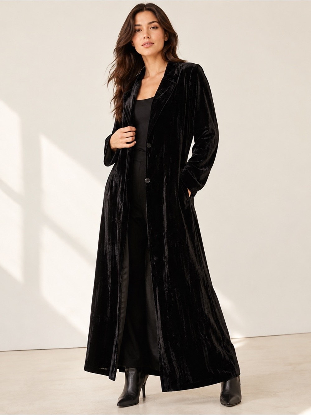 Easel Los Angeles Black Velvet Maxi Coat Duster Jacket Size M NWT